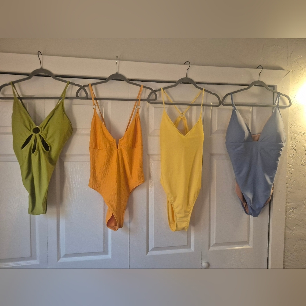 Womens XL (14-16) Swimsuit! Only Orange Suit Is Left. $15
